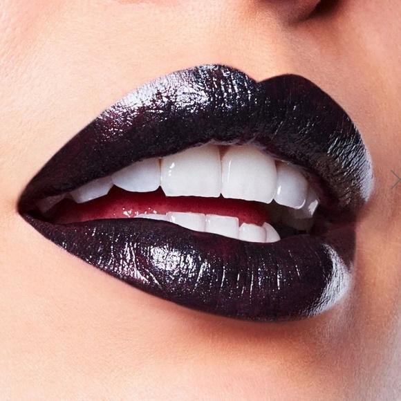 2Mac AALIYAH Amplified Creme lipstick.STREET thing - Picture 2 of 8